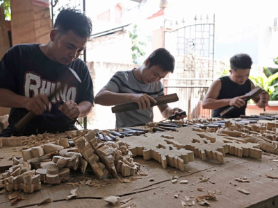 Wood carving