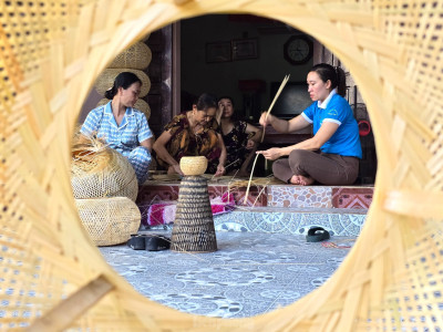 Nha Xa Silk & Ngoc Dong Rattan