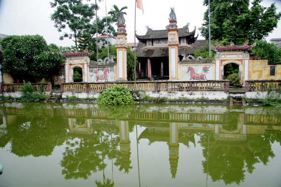 The Art of Horn and Wood Carving