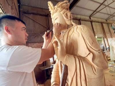 The Art of Horn and Wood Carving